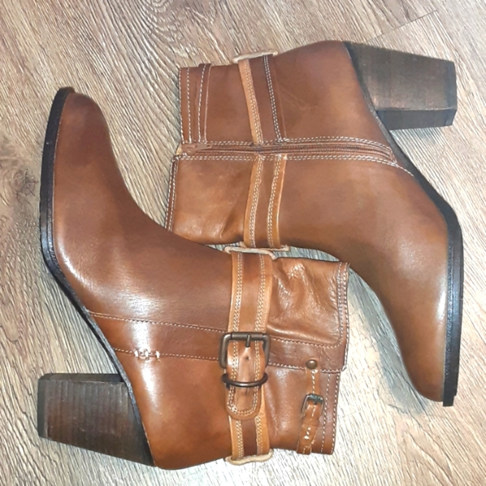 *NEW* Sofft size 11